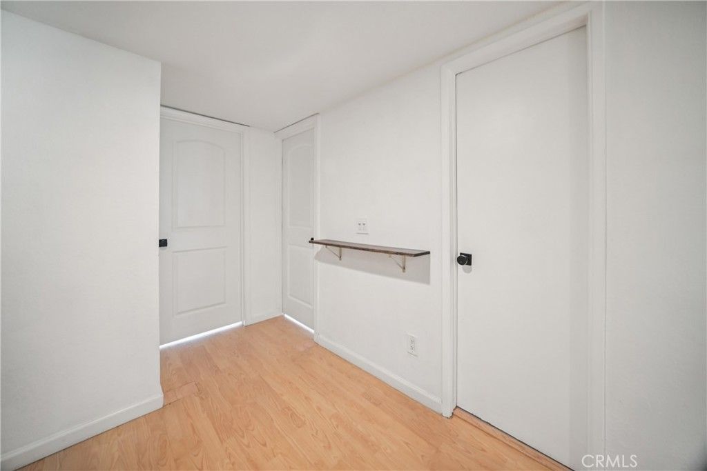 Image 15 of property listing at 19545 Sherman Way, Reseda, CA 91335