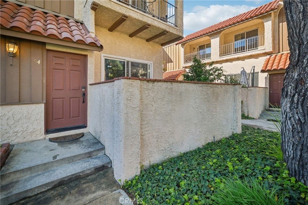 Image 2 of property listing at 19545 Sherman Way, Reseda, CA 91335