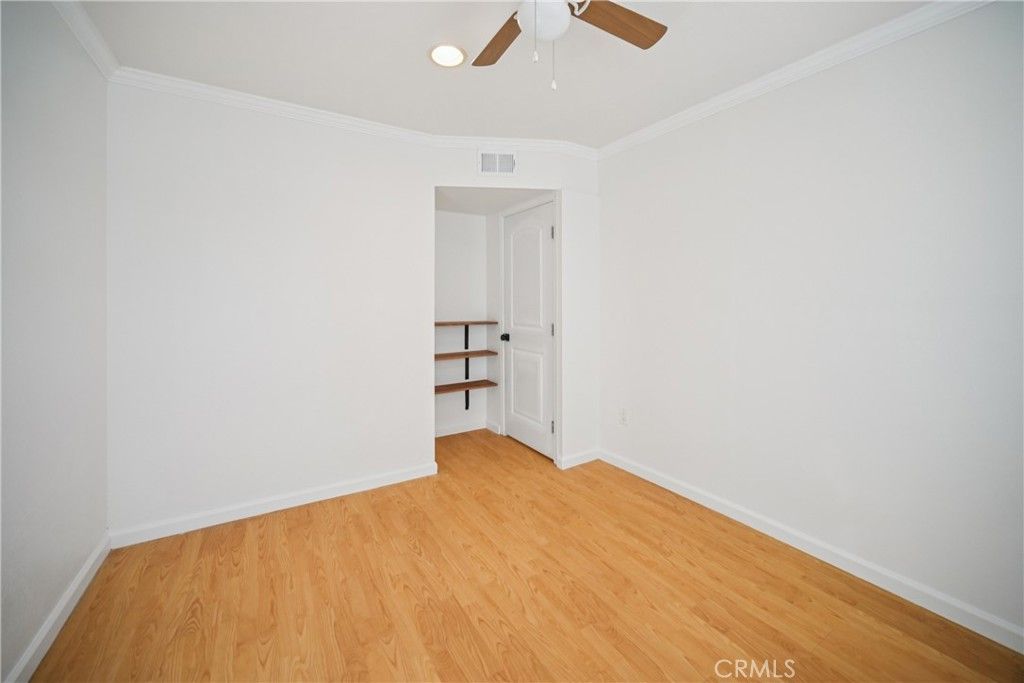 Image 20 of property listing at 19545 Sherman Way, Reseda, CA 91335