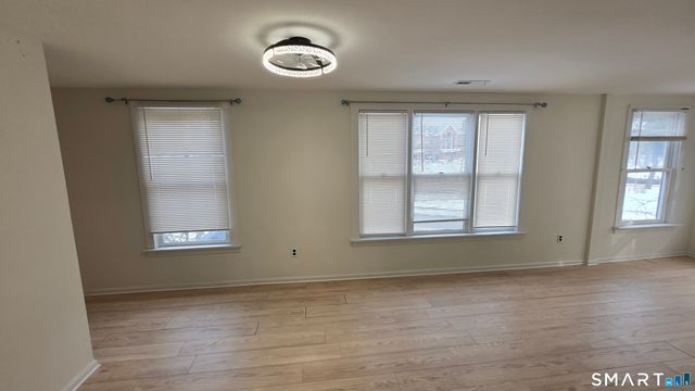 1150 Whitney Avenue APT 5, Hamden, CT 06517