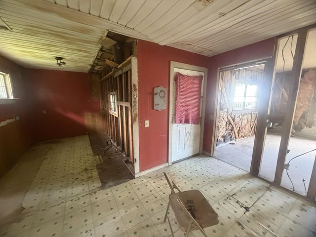 211 S Oak Street, Whitwell, TN 37397