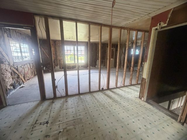 211 S Oak Street, Whitwell, TN 37397