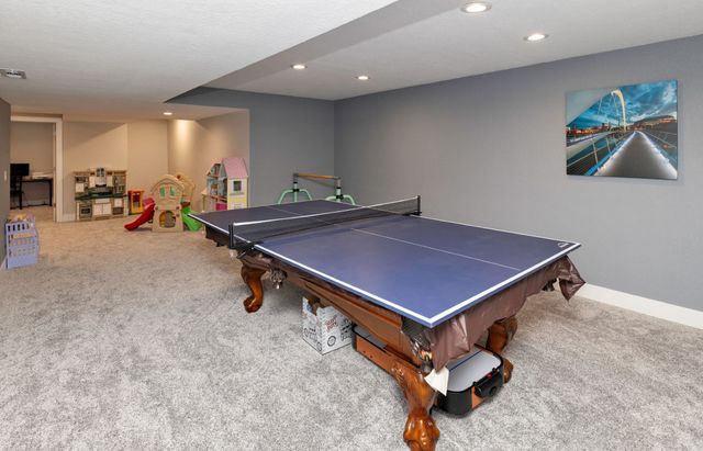 2117 Walnut Street, West Des Moines, IA 50265