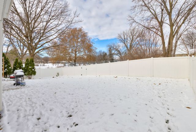 2117 Walnut Street, West Des Moines, IA 50265