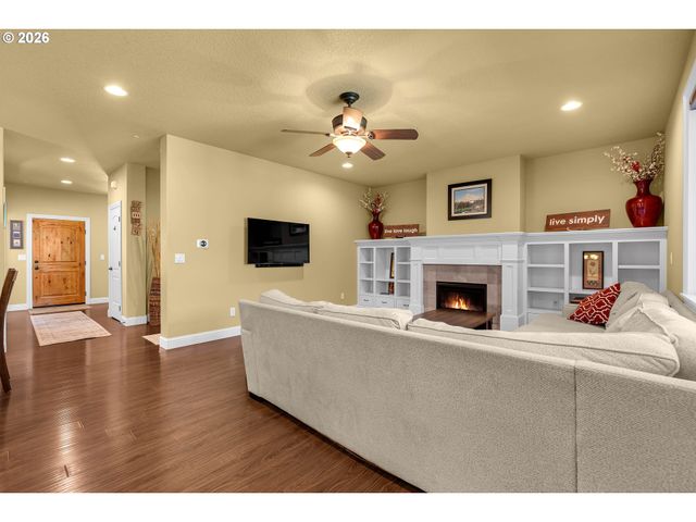 4270 Nw SACAJAWEA Ct, Camas, WA 98607