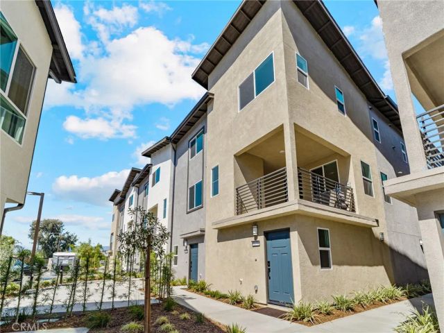 1172 Santo Antonio Drive, Colton, CA 92324