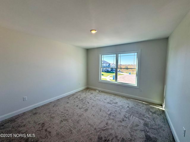 1800 Caleb Court, Waterville, OH 43566