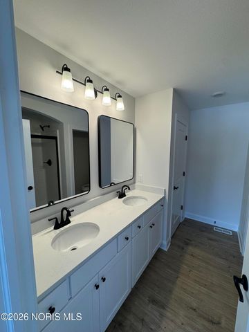 1800 Caleb Court, Waterville, OH 43566