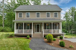 142 Raymond Road, Nottingham, NH 03290