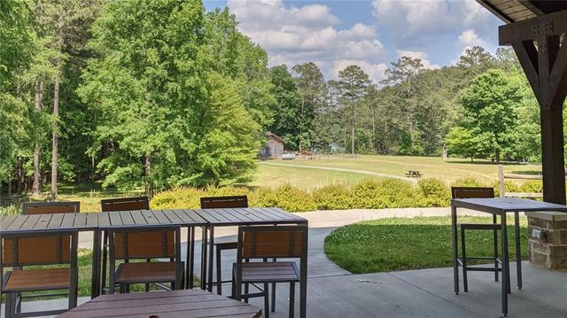 10 Altar Rock Ct NE, Cartersville, GA 30121
