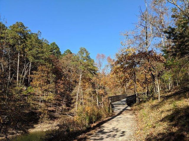 10 Altar Rock Ct NE, Cartersville, GA 30121