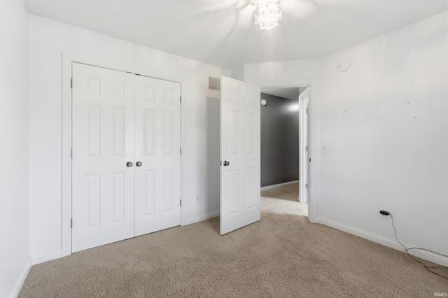 5369 Bear Creek Pass, Auburn, IN 46706