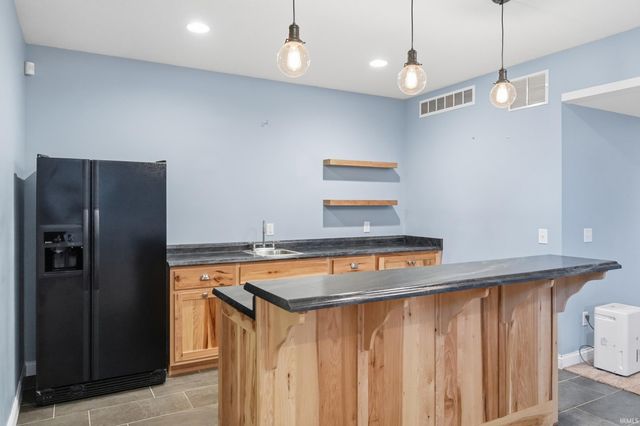 5369 Bear Creek Pass, Auburn, IN 46706