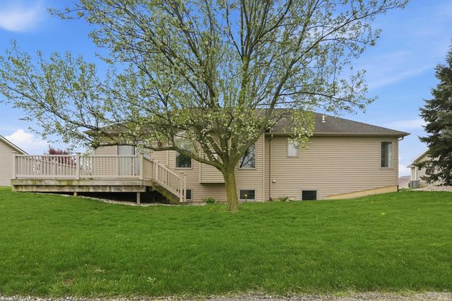 5369 Bear Creek Pass, Auburn, IN 46706