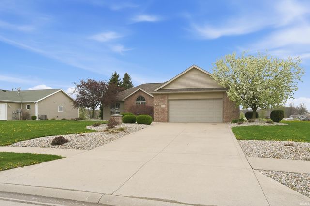 5369 Bear Creek Pass, Auburn, IN 46706