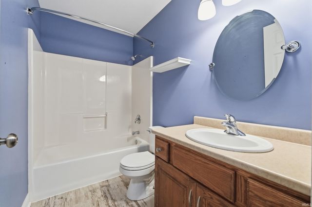 5369 Bear Creek Pass, Auburn, IN 46706