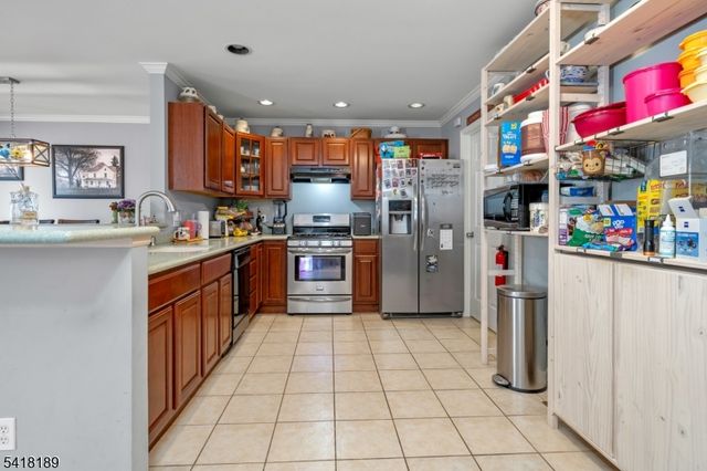 89 Bourne Cir, Hardyston Twp., NJ 07419