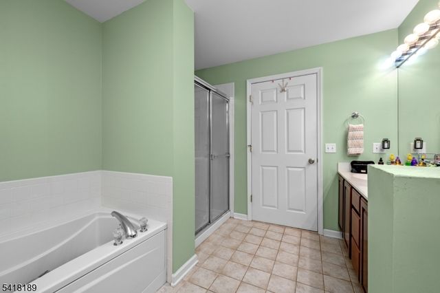 89 Bourne Cir, Hardyston Twp., NJ 07419