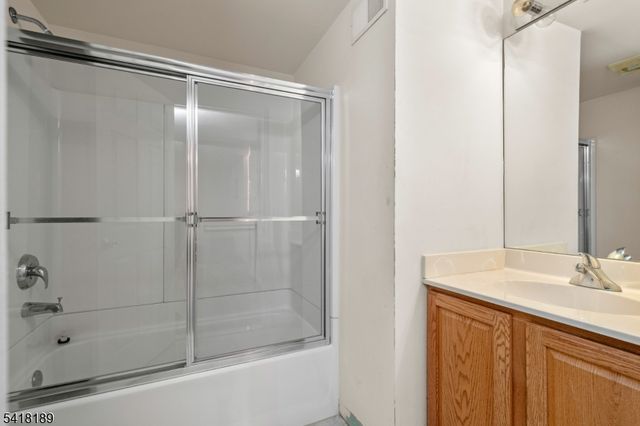 89 Bourne Cir, Hardyston Twp., NJ 07419