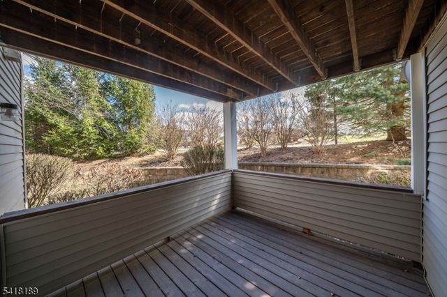 89 Bourne Cir, Hardyston Twp., NJ 07419