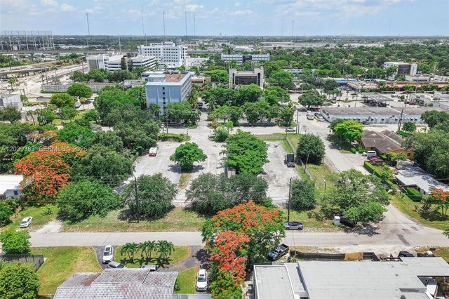 1st ave NW 166 st, Miami, FL 33169