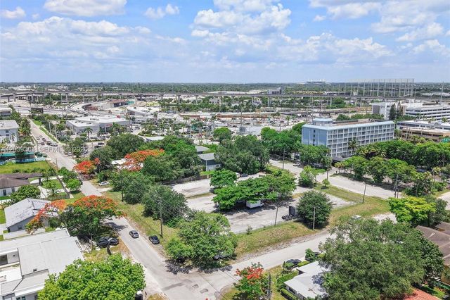 1st ave NW 166 st, Miami, FL 33169