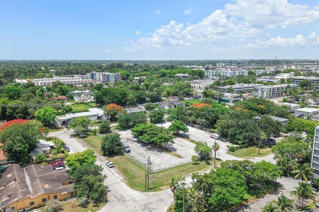 1st ave NW 166 st, Miami, FL 33169