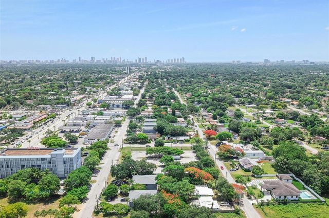 1st ave NW 166 st, Miami, FL 33169