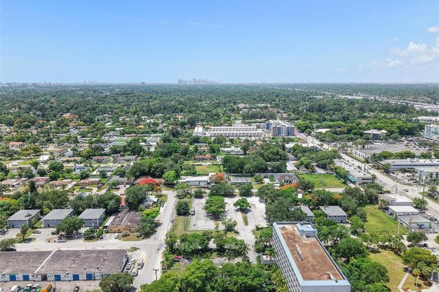 1st ave NW 166 st, Miami, FL 33169