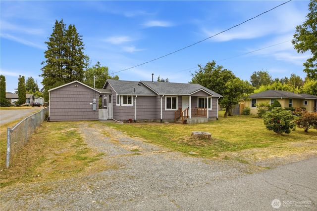 216 4th Avenue SW, Pacific, WA 98047