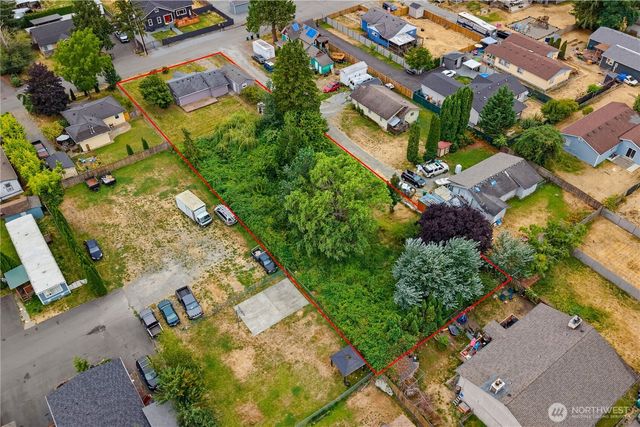 216 4th Avenue SW, Pacific, WA 98047