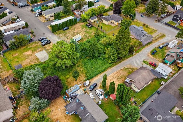 216 4th Avenue SW, Pacific, WA 98047