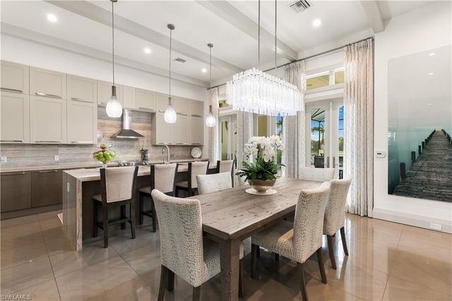 14852 Dockside LN, Naples, FL 34114