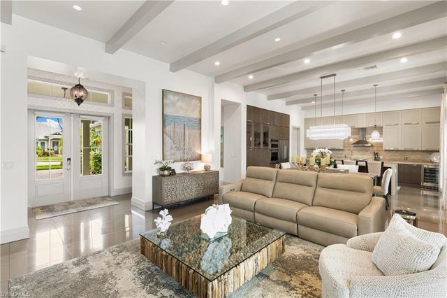 14852 Dockside LN, Naples, FL 34114