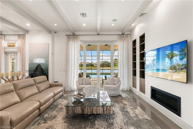 14852 Dockside LN, Naples, FL 34114