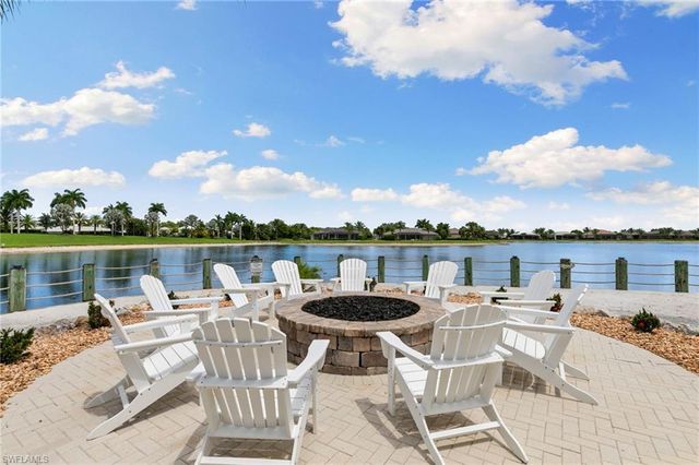 14852 Dockside LN, Naples, FL 34114