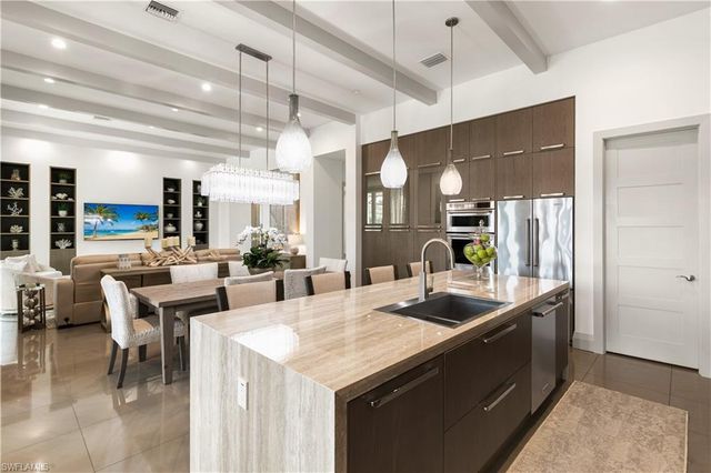 14852 Dockside LN, Naples, FL 34114