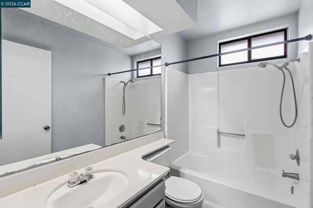 975 975 Doeskin Ter, Brentwood, CA 94513