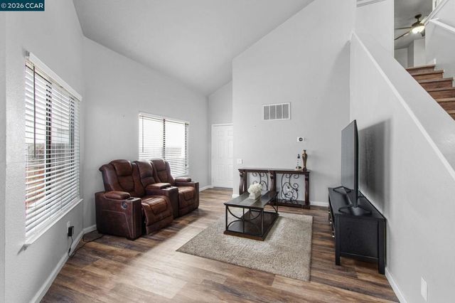 975 975 Doeskin Ter, Brentwood, CA 94513