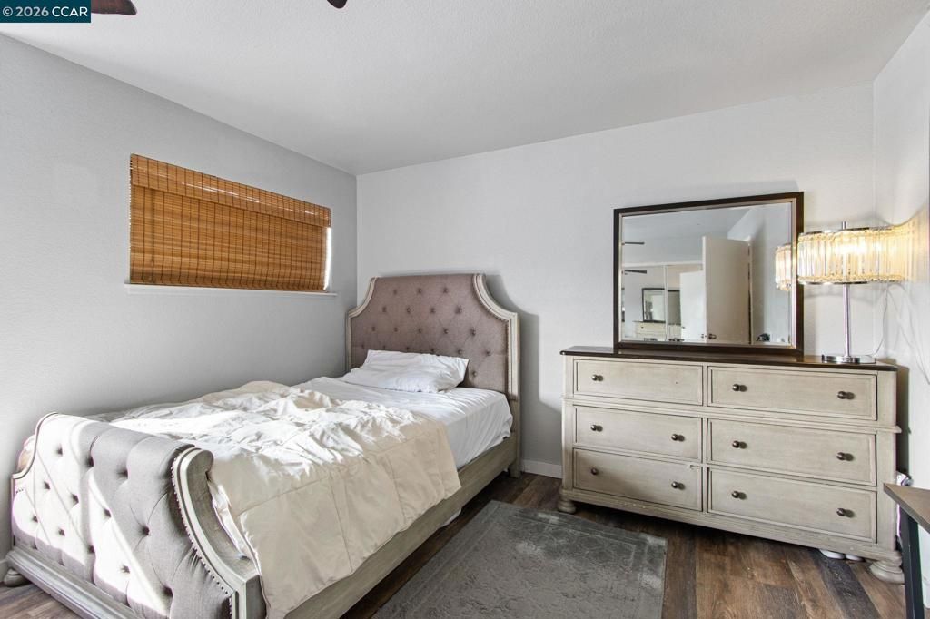 Image 12 of property listing at 975 975 Doeskin Ter, Brentwood, CA 94513