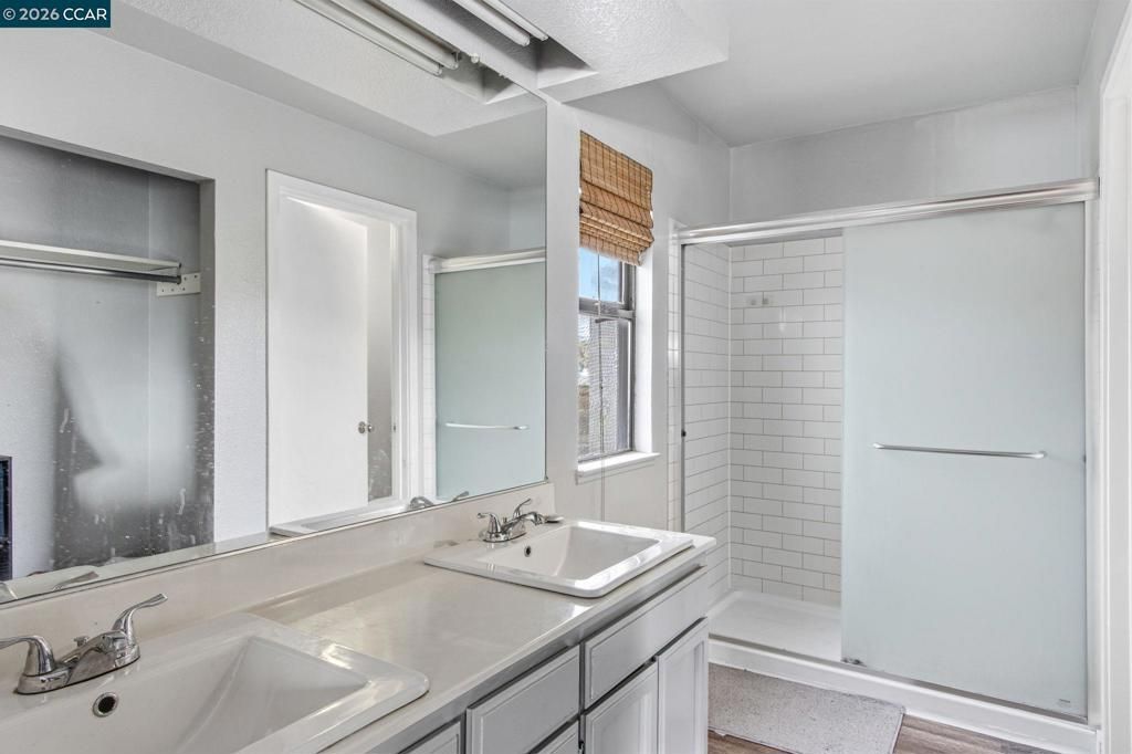 Image 13 of property listing at 975 975 Doeskin Ter, Brentwood, CA 94513