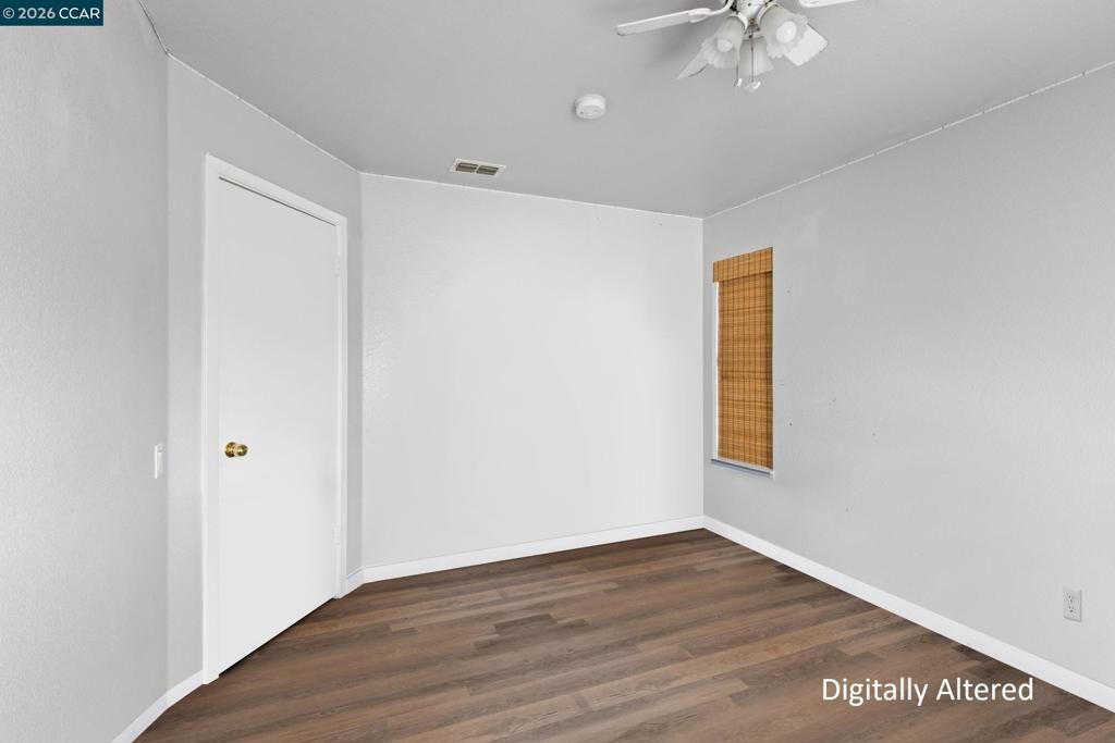 Image 14 of property listing at 975 975 Doeskin Ter, Brentwood, CA 94513