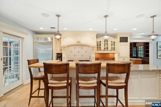 549 Lee Court, Wyckoff, NJ 07481
