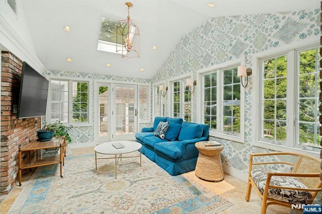 549 Lee Court, Wyckoff, NJ 07481