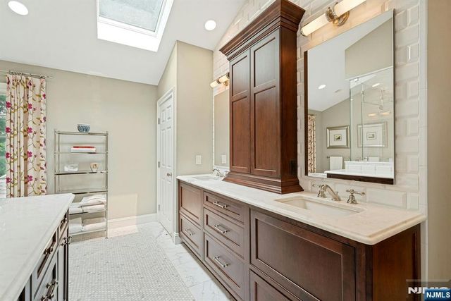 549 Lee Court, Wyckoff, NJ 07481