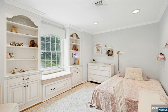 549 Lee Court, Wyckoff, NJ 07481