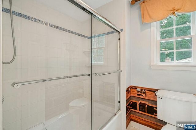 549 Lee Court, Wyckoff, NJ 07481