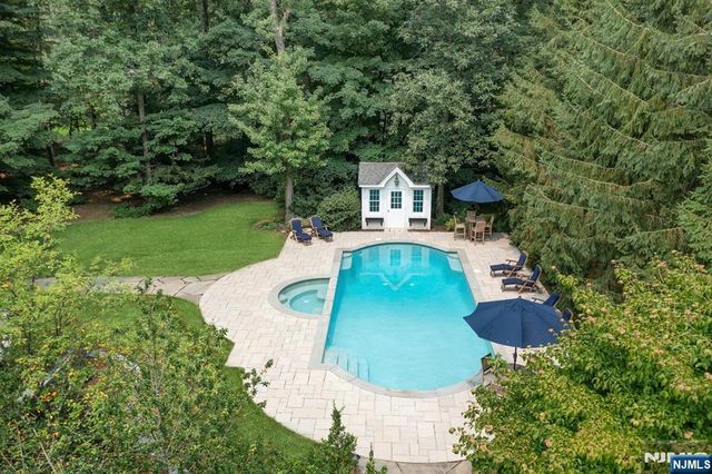 549 Lee Court, Wyckoff, NJ 07481