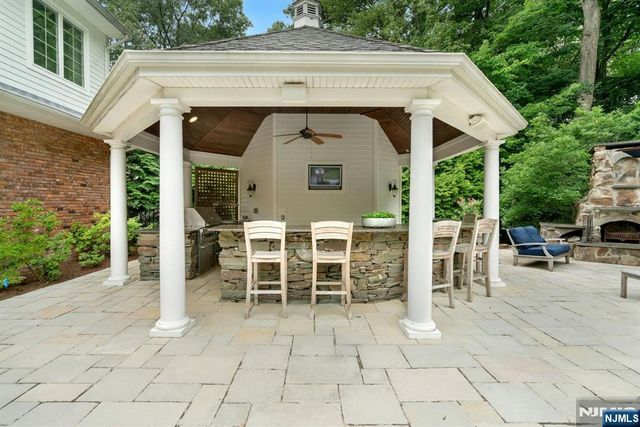 549 Lee Court, Wyckoff, NJ 07481