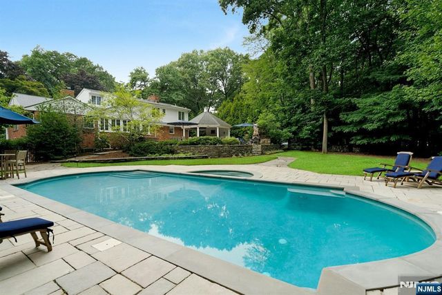 549 Lee Court, Wyckoff, NJ 07481
